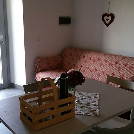 Piccolo Casale A "Le Moline" In Una Vera Fattoria 维特拉 外观 照片